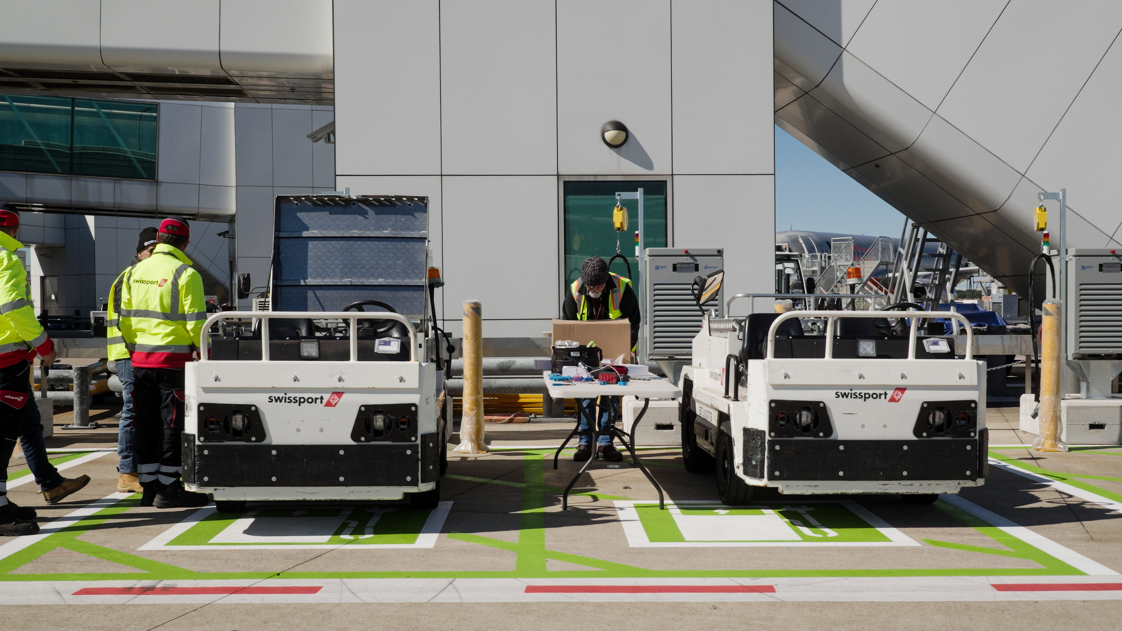 Ground Services Electrification workers Ground Services Electrification workers